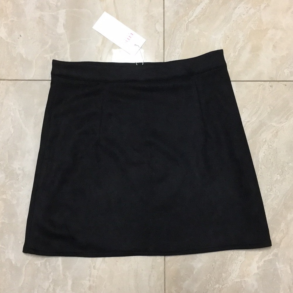 Faux suede mini skirt - Picture 4 of 5